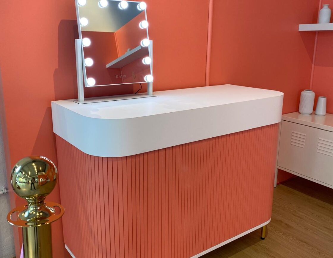 Custom retail display fabrication