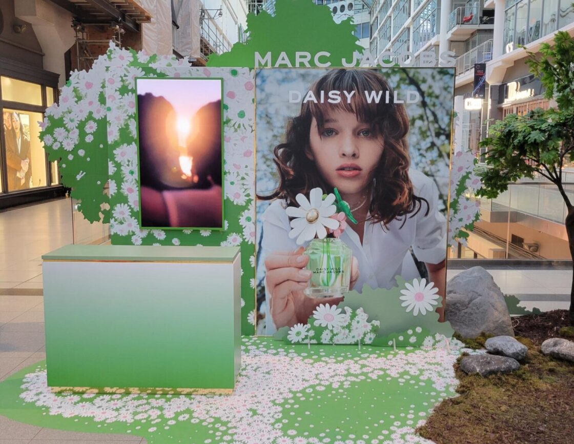 Experiential marketing pop-up construction